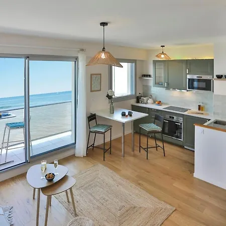 Vue Imprenable - Balcon, Lit King Size, Parking Apartament *