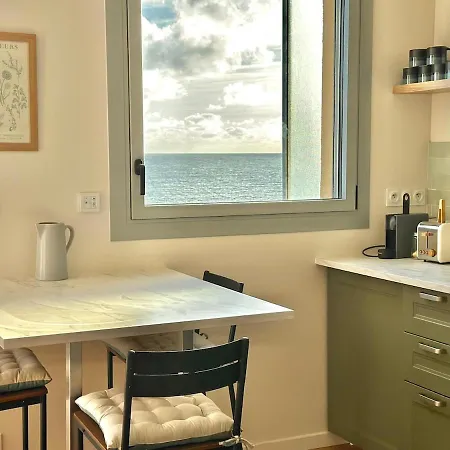 Vue Imprenable - Balcon, Lit King Size, Parking 아파트 *